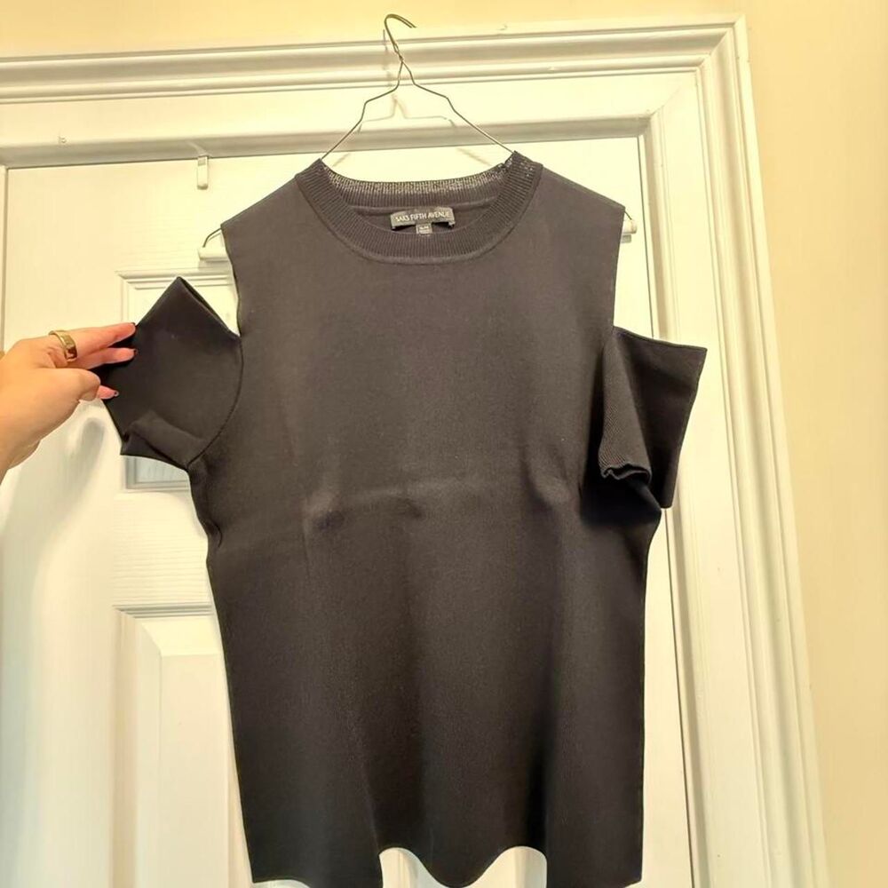 Saks-fifth-avenue Women's Grey and Black Blouse